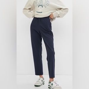 GapFit Runaround Pant